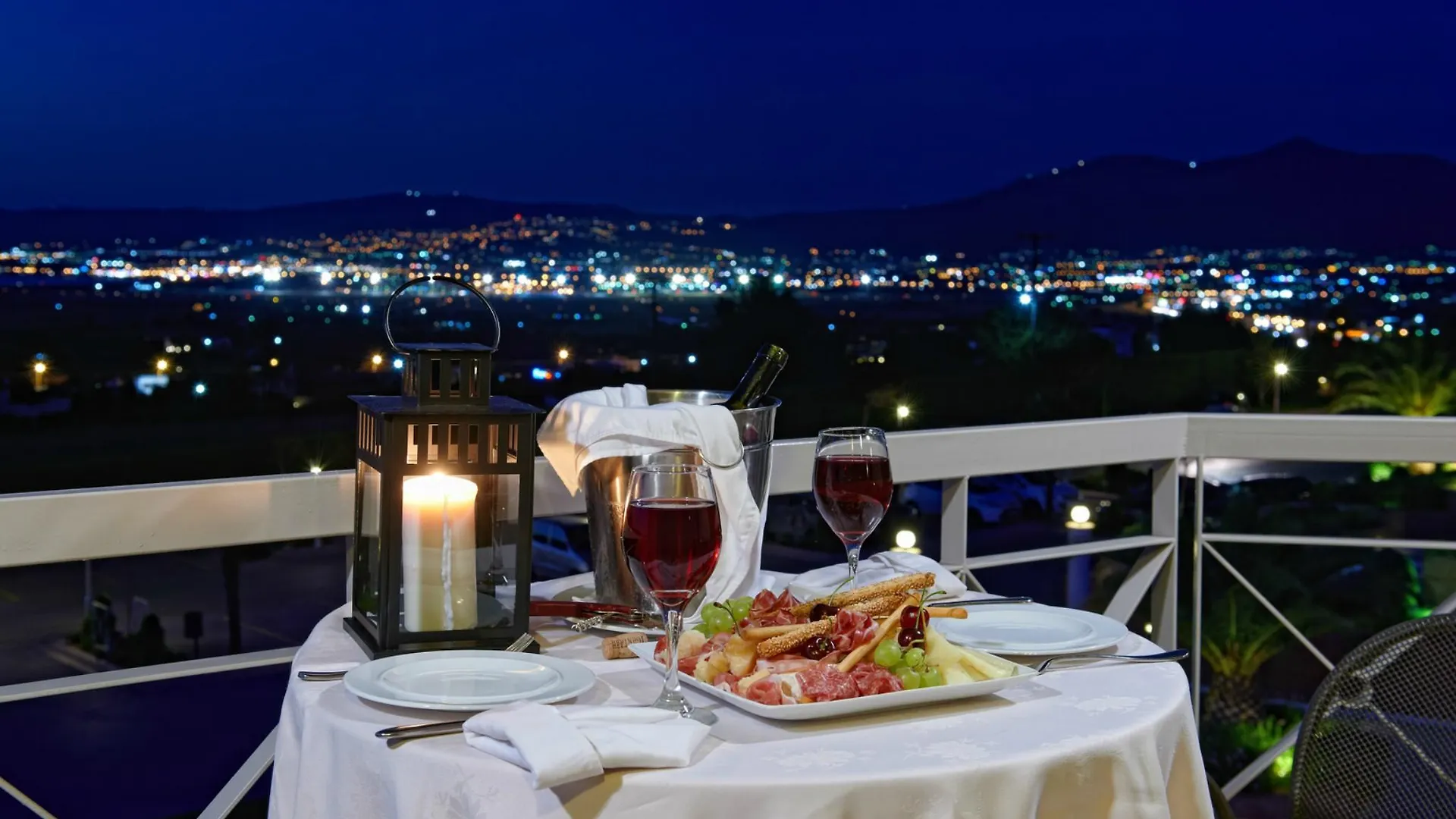 Royal Hotel Thessaloniki Peraía
