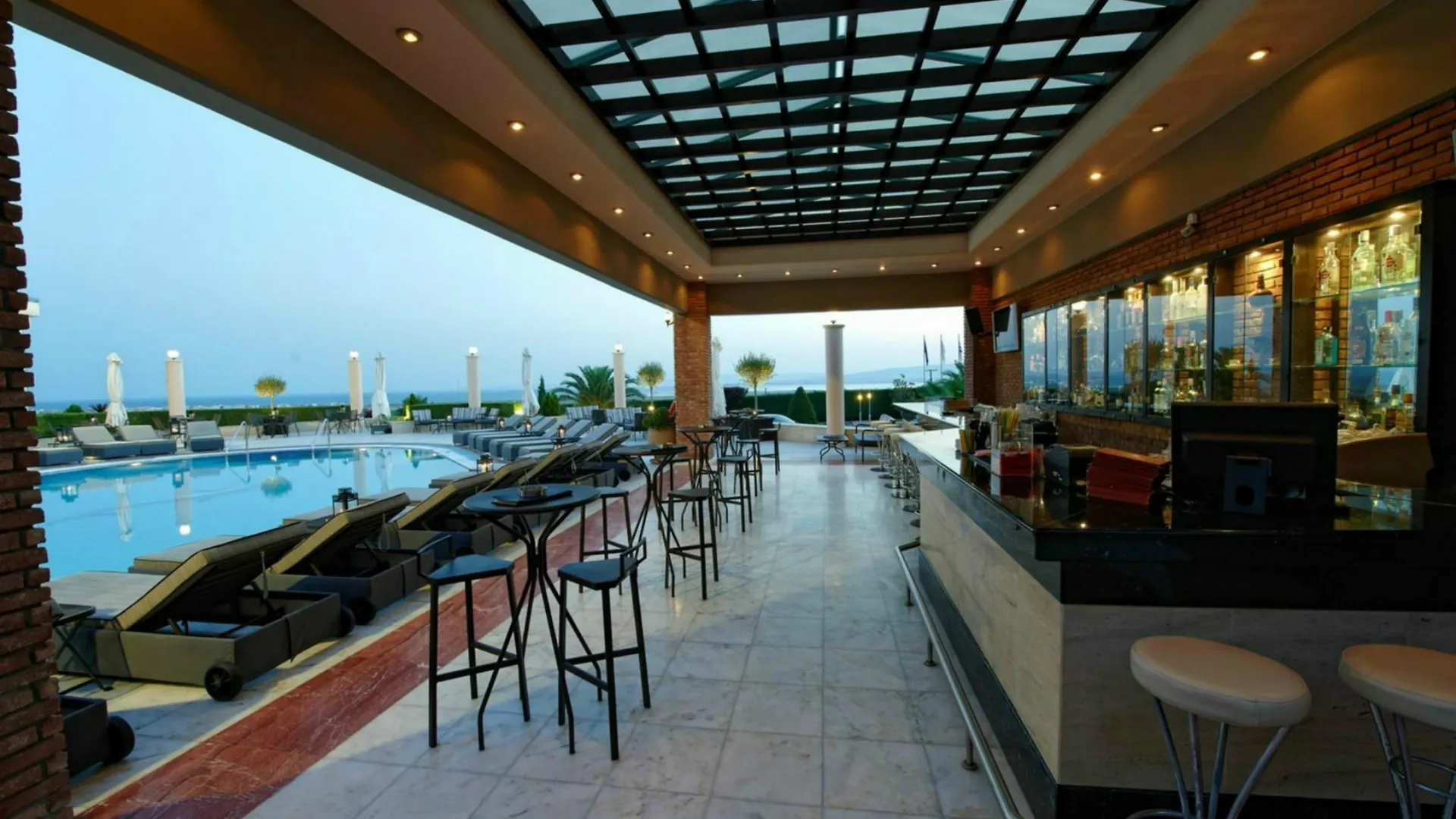 Royal Hotel Thessaloniki Peraía